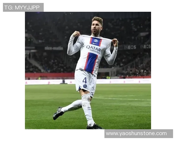 拉莫斯欧冠头球进球精选：后防铁闸的关键时刻