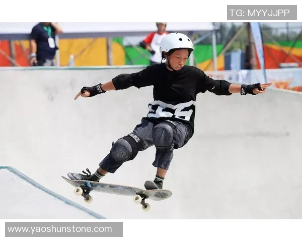 极限运动嘉年华回顾成都滑板队精彩表现与比赛经验分享